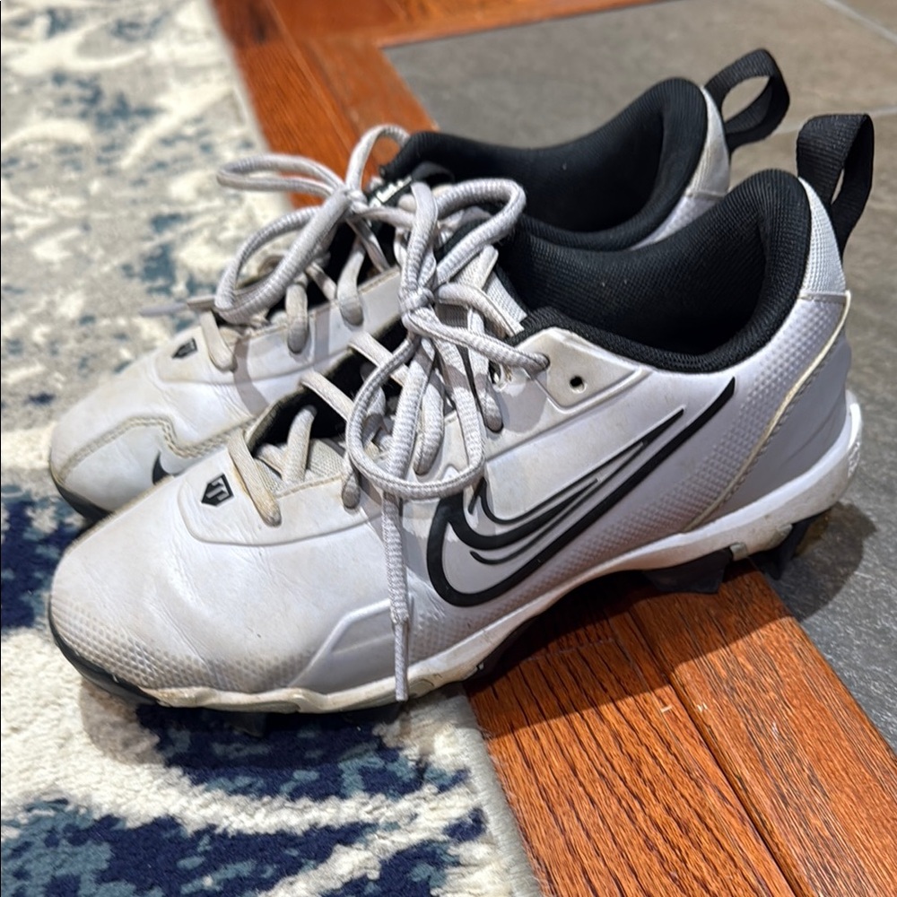 Nike Grey and Black Baseball Cleats